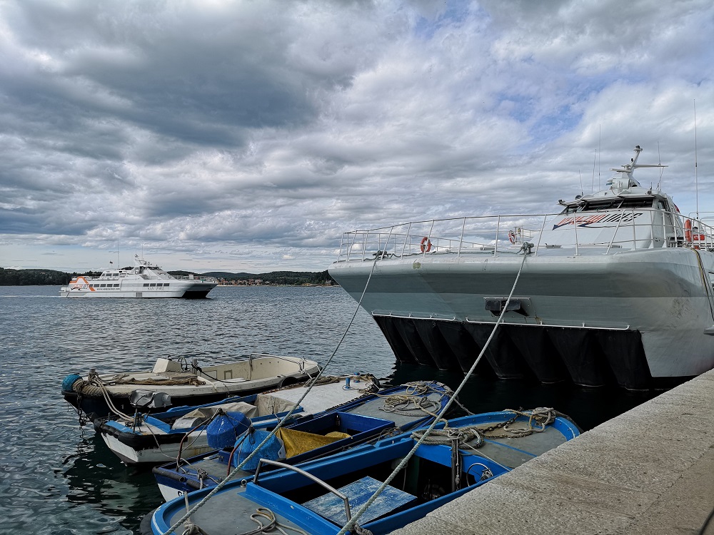 Katamaran San Pawl pred Rovinjem Katamaran San Frangisk